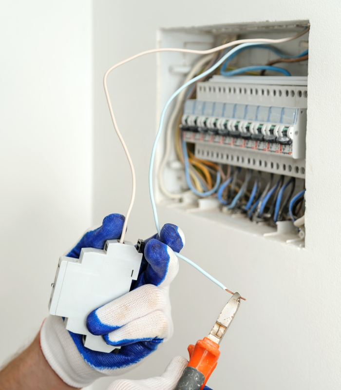 Raccordement de tableau électrique Câblage et raccordement dans un tableau électrique pour des travaux d’électricité générale